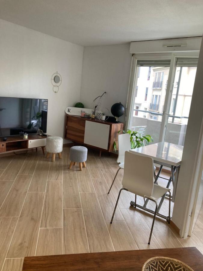 マルセイユApparement Chaleureux Avec Balconアパートメント エクステリア 写真
